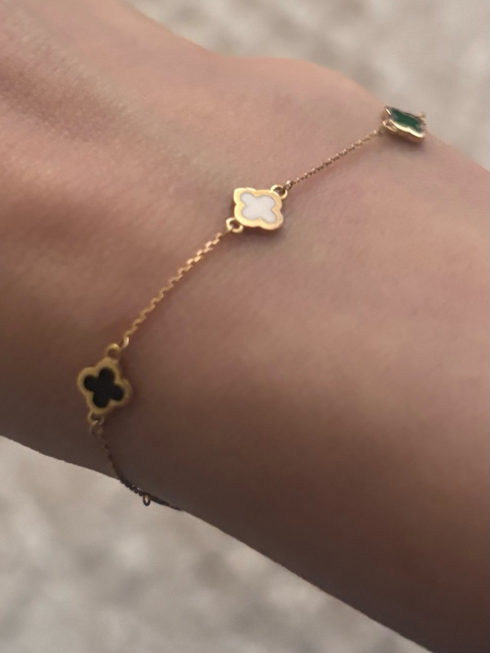 14K Yellow Gold Flowers Bracelet